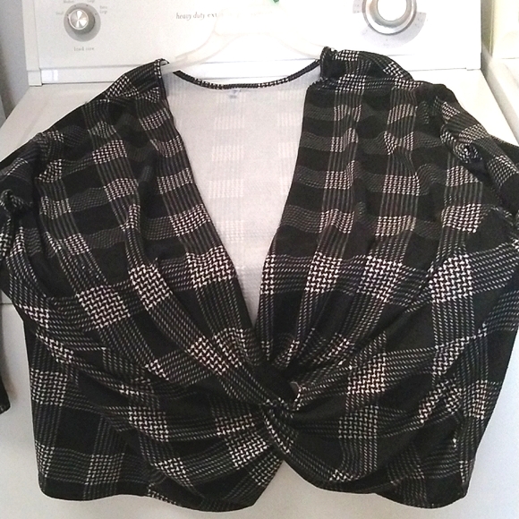 Piphany USA Sz.4  Opened Chest Knotted Bottom Cardigan Buffalo Check - Picture 5 of 6